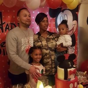 Meet your Posher, Monique